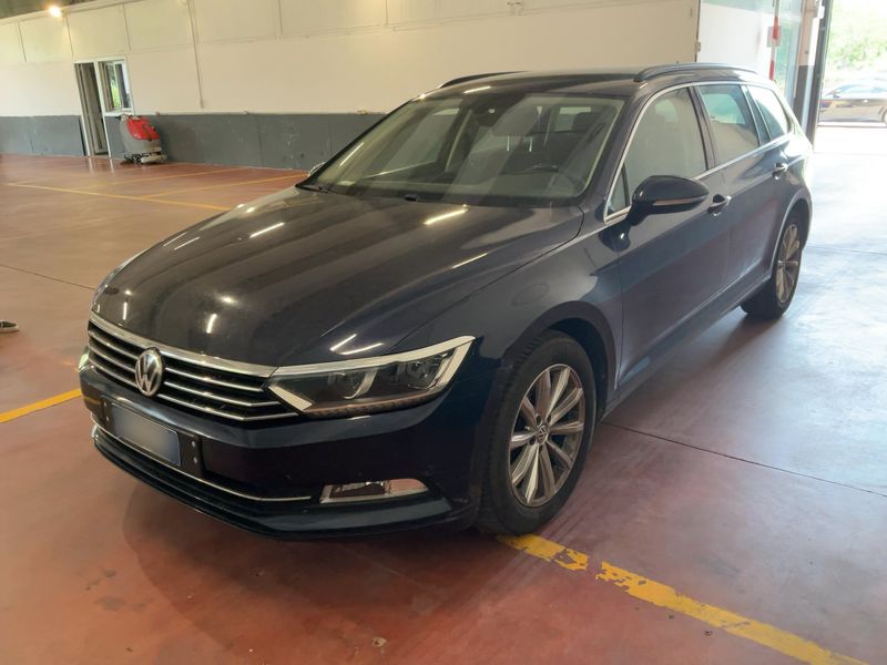 Volkswagen Passat 2.0 TDI — фото 1