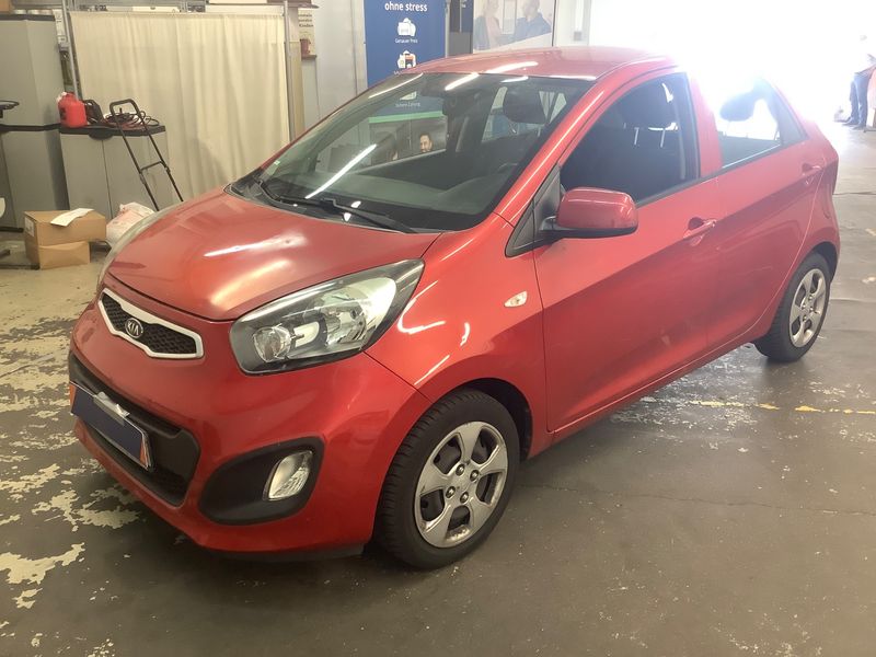 Kia Picanto 1.0 — 1/8