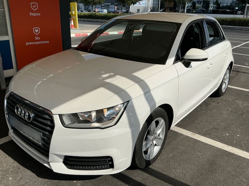 Audi A1 Sportback 1.4 TDI — фото 1