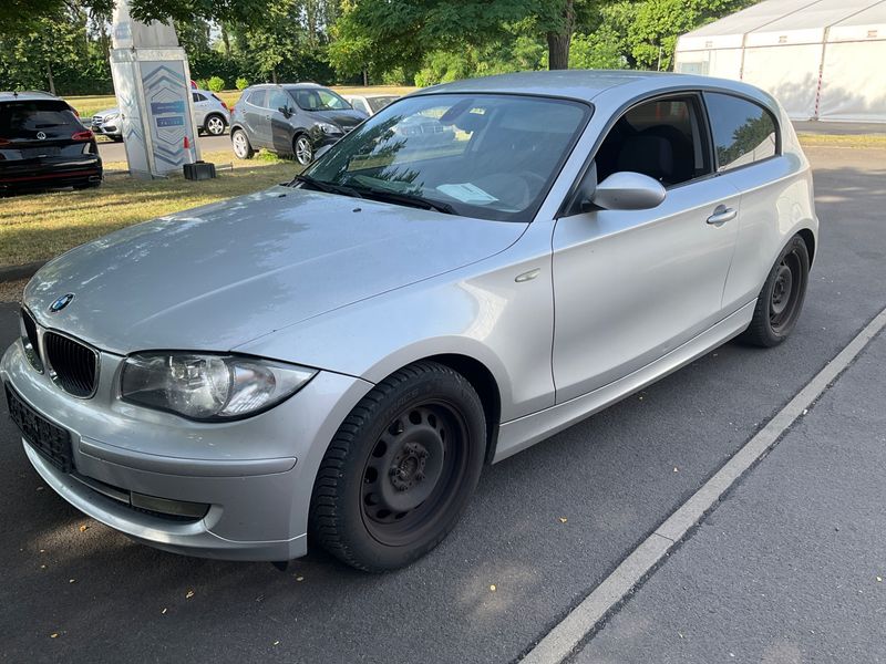 BMW 1er 116i — фото 1