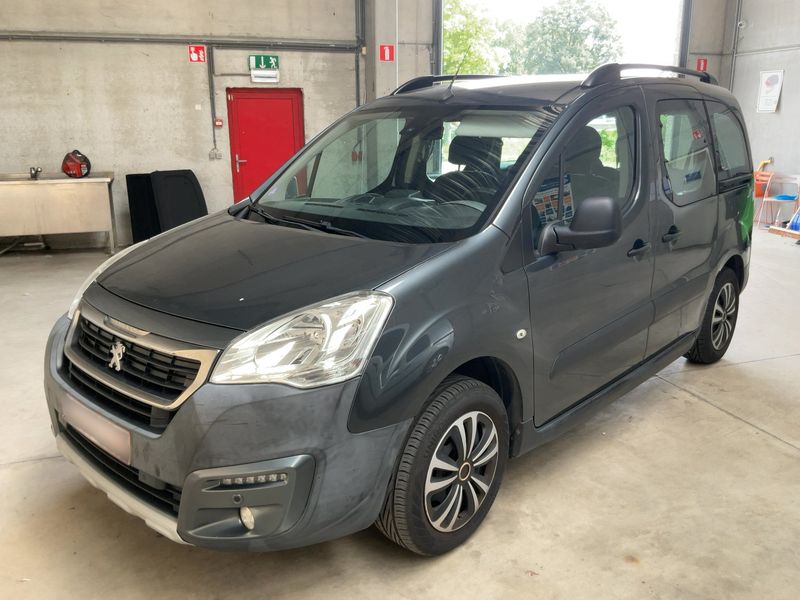 Peugeot Partner 1.2 PureTech — 1/8