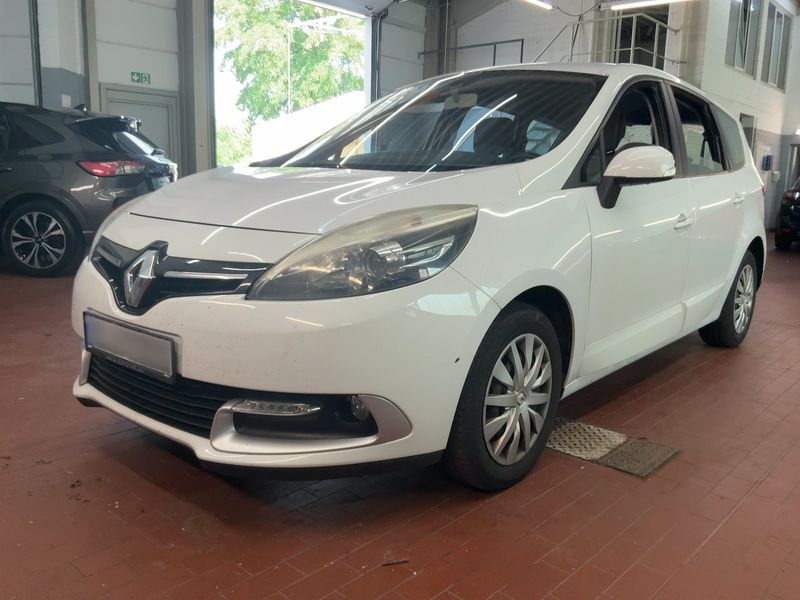 Renault Grand Scenic 1.5 dCi — 1/8