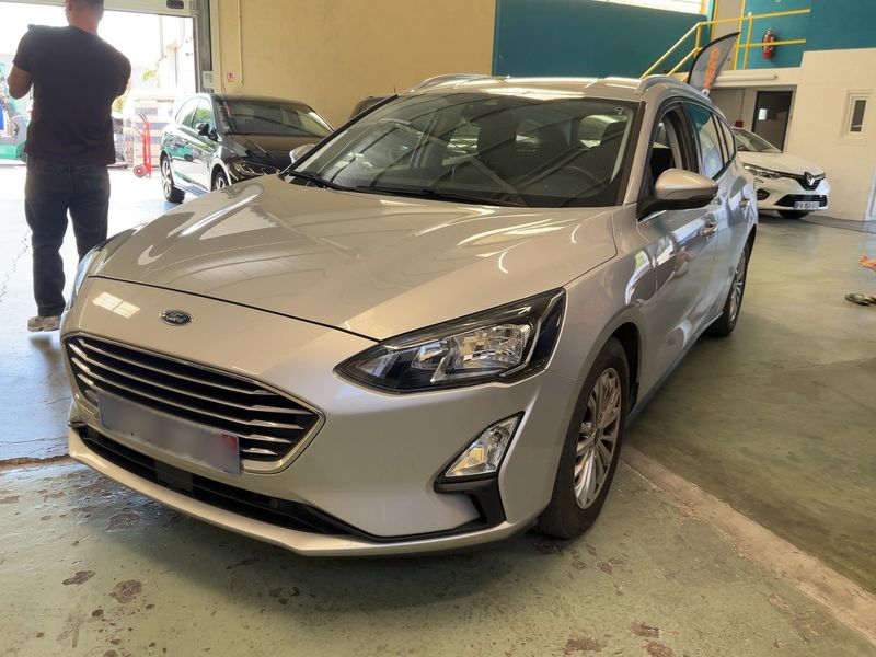 Ford Focus 1.5 TDCi EcoBlue — фото 1