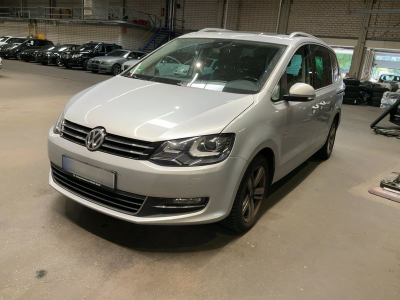 Volkswagen Sharan 2.0 TDI — 1/8