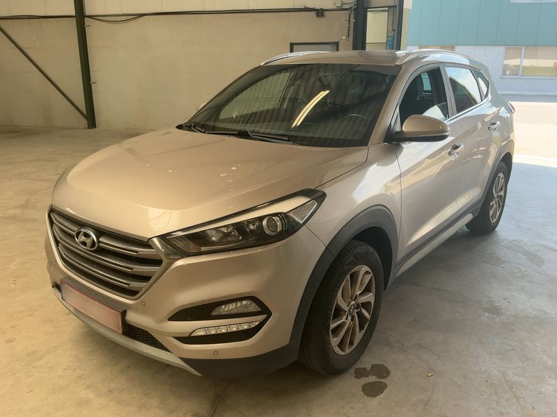 Hyundai Tucson 1.6 — фото 1