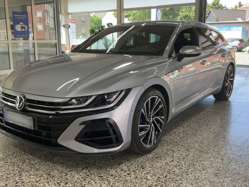 Volkswagen Arteon Shooting Brake 2.0 TSI — 1/8