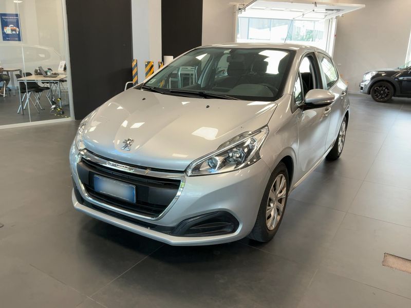 Peugeot 208 1.2 LPG — фото 1
