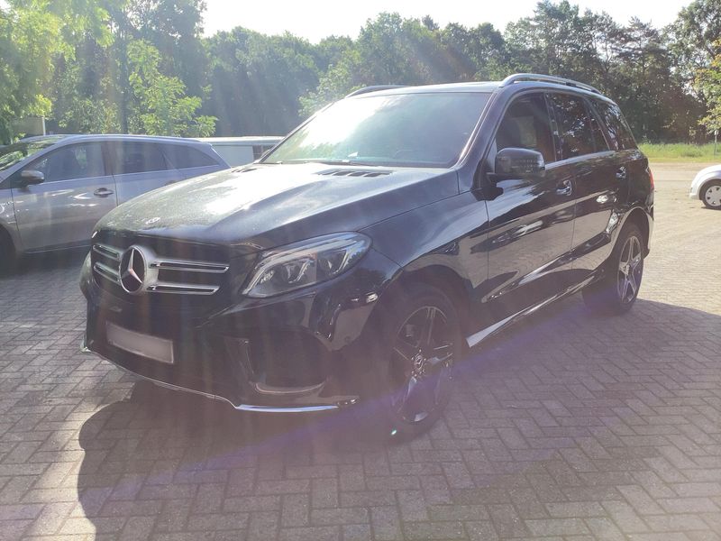 Mercedes-Benz GLE-Klasse GLE 250 d — 1/8