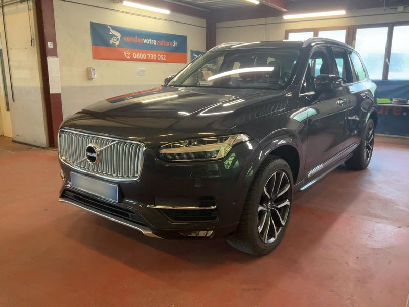 Volvo XC90 2.0 D5 — 1/8