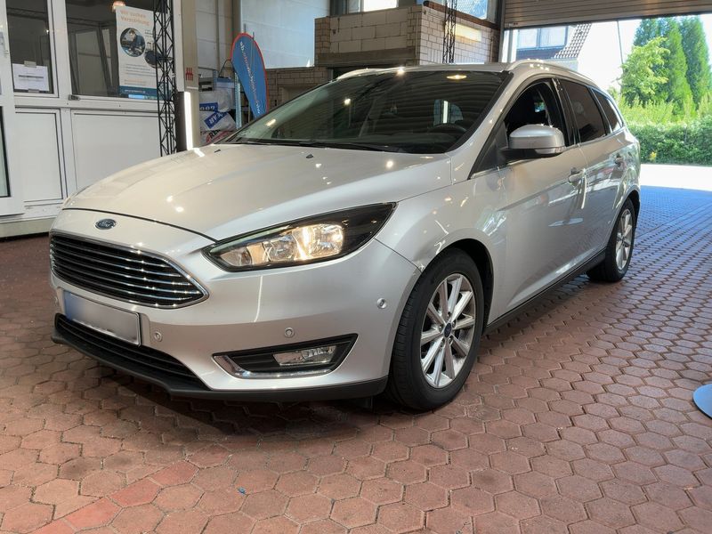 Ford Focus 2.0 TDCi — 1/8
