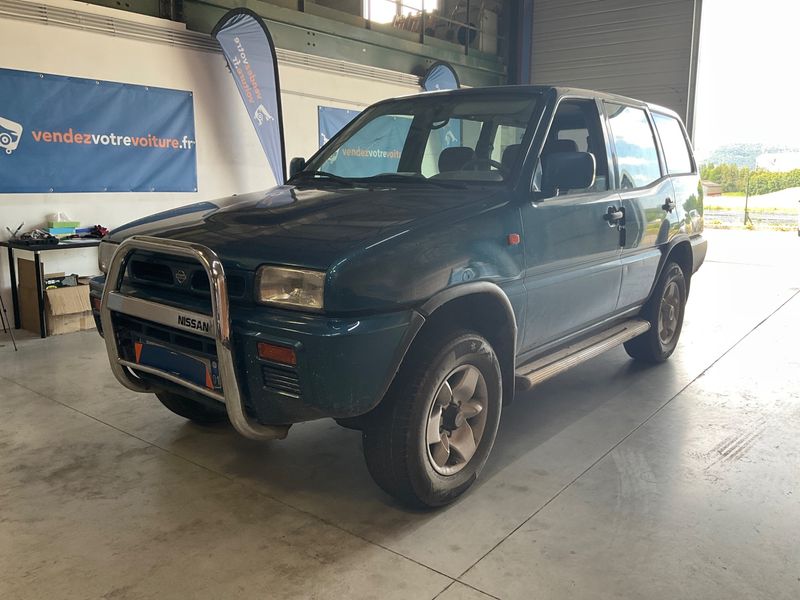 Nissan Terrano 2.7 Turbodiesel — 1/8