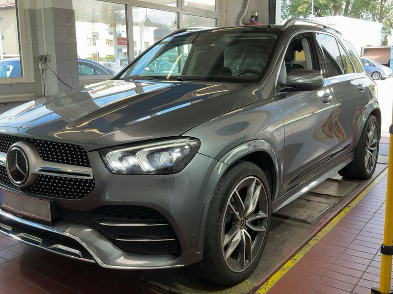 Mercedes-Benz GLE-Klasse GLE 450 Mild-Hybrid — 1/8