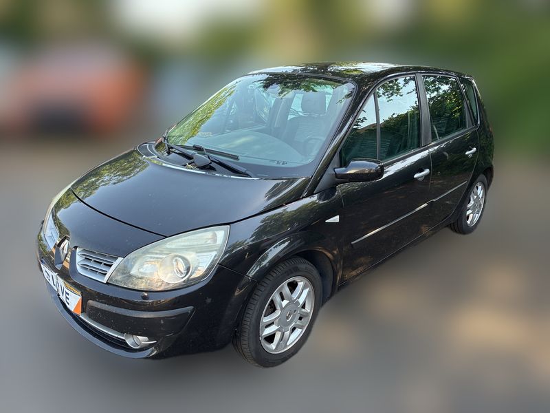 Renault Scenic 1.6 — 1/8