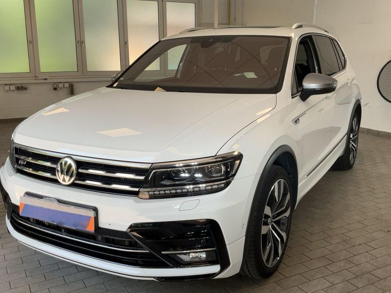 Volkswagen Tiguan Allspace 2.0 TDI — 1/8
