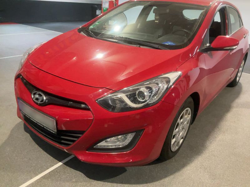 Hyundai i30 1.4 — 1/8