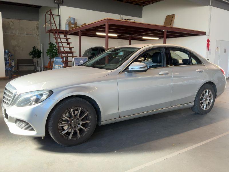 Mercedes-Benz C-Klasse C 180 CGI — 1/8