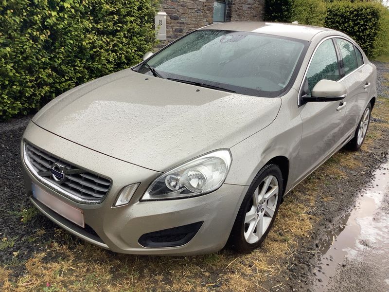 Volvo S60 2.0 D3 — фото 1