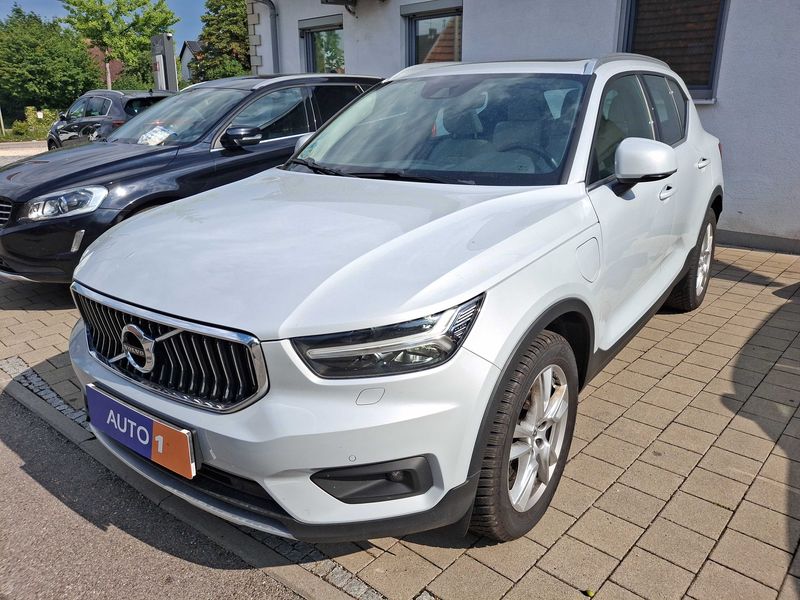 Volvo XC40 1.5 T5 Plug-in Hybrid — 1/8