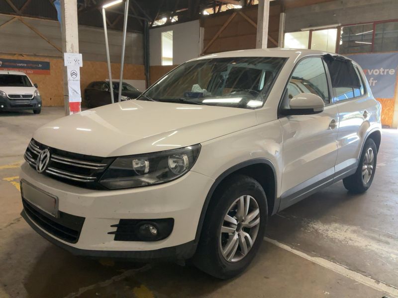 Volkswagen Tiguan 2.0 TDI — 1/8