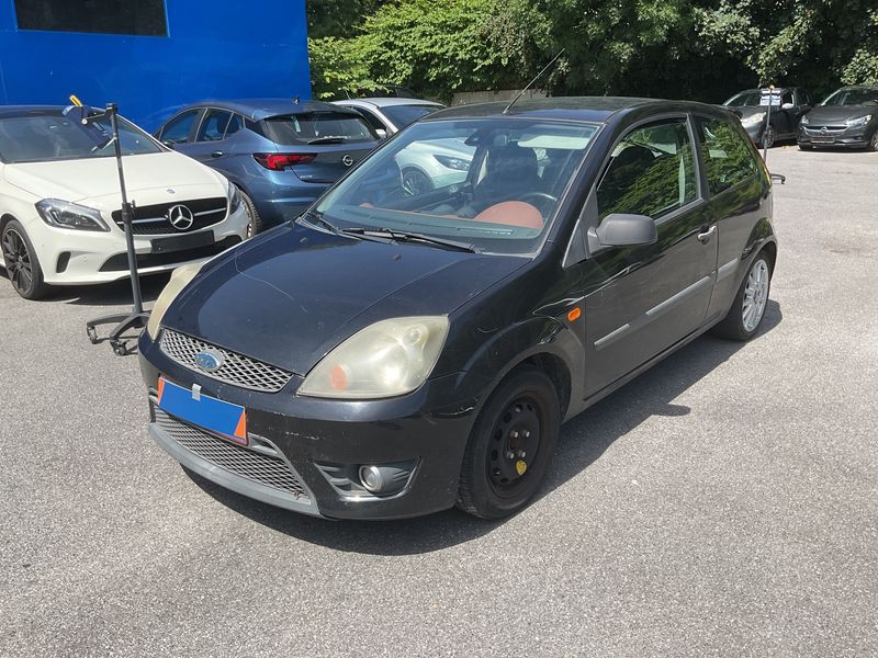 Ford Fiesta 1.4 — 1/8