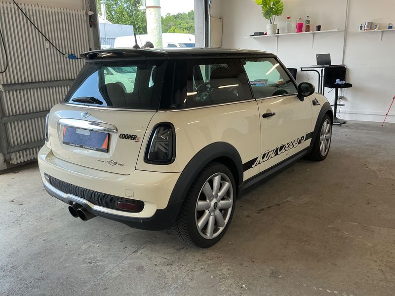 MINI MINI Cooper S — 1/8