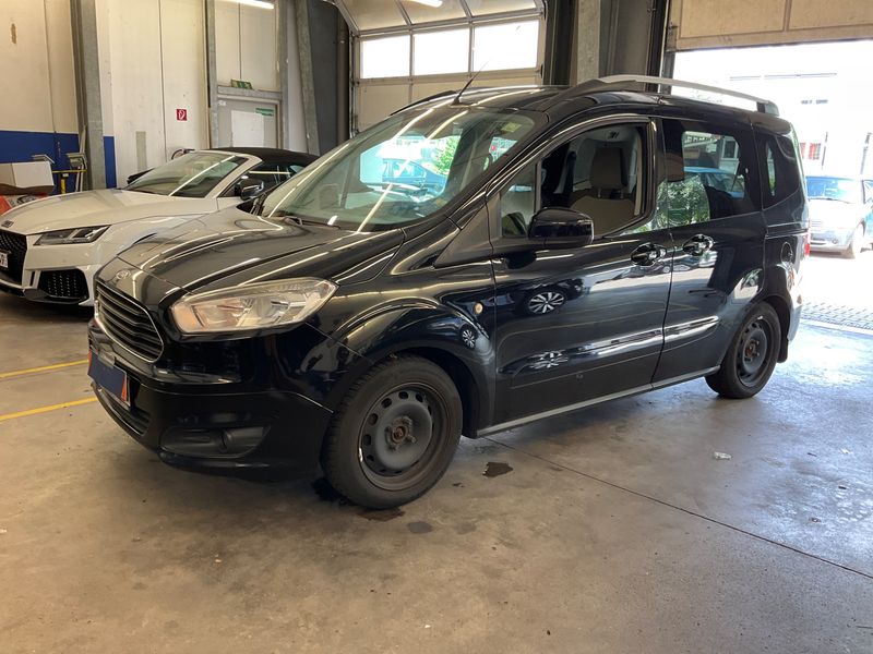 Ford Tourneo 1.0 EcoBoost — 1/8