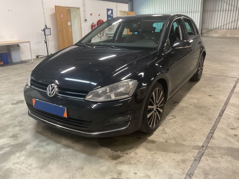 Volkswagen Golf VII 1.4 TSI — 1/8