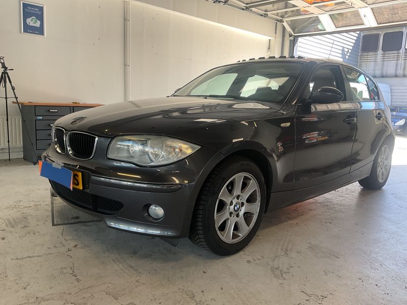 BMW 1er 120i — фото 1