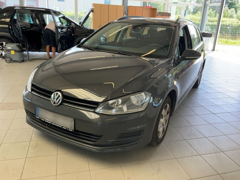 Volkswagen Golf VII 1.6 TDI — 1/8
