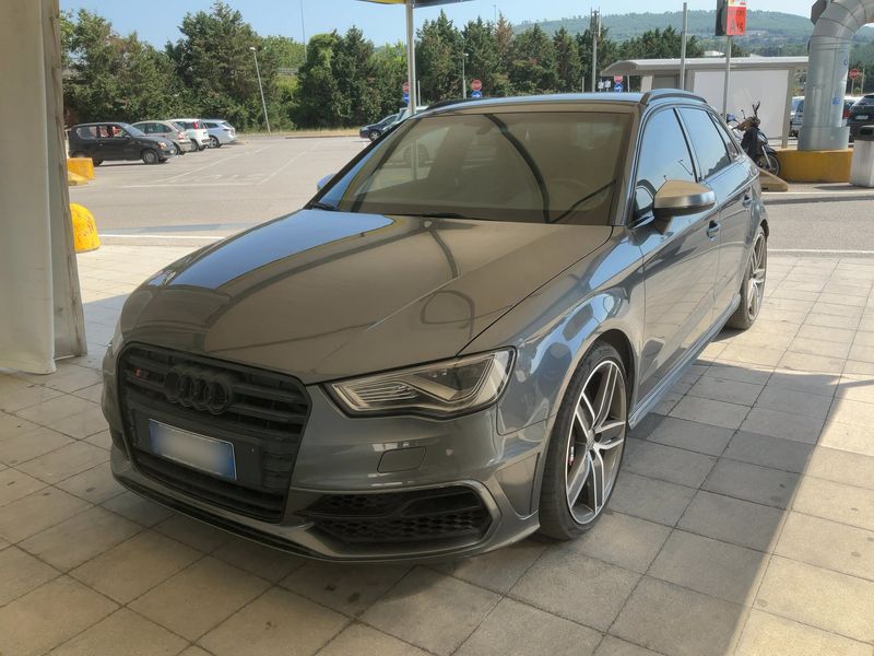Audi S3 Sportback 2.0 TFSI — 1/8