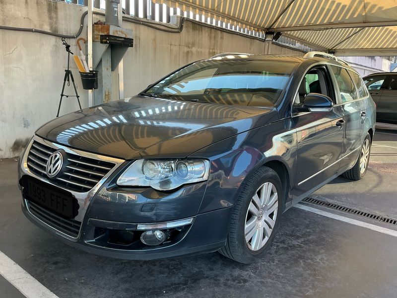 Volkswagen Passat 2.0 TDI — 1/8