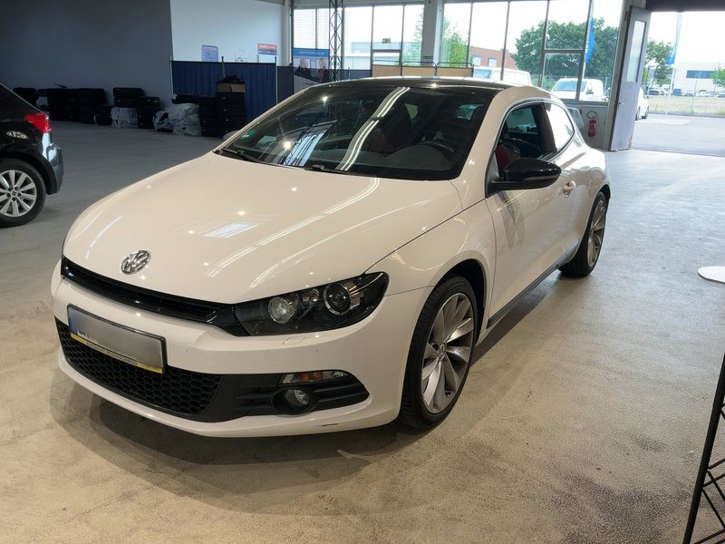 Volkswagen Scirocco 1.4 TSI — 1/8