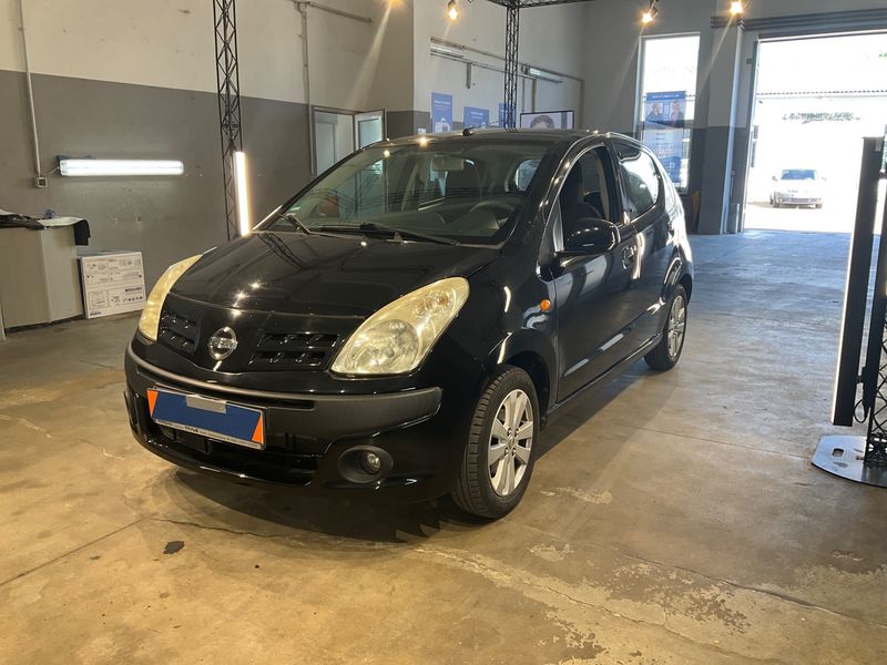 Nissan Pixo 1.0 — 1/8