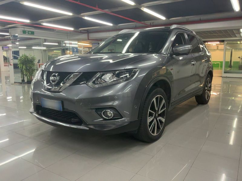 Nissan X-Trail 1.6 dCi — 1/8