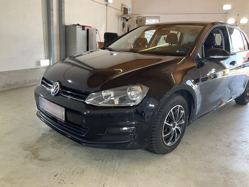 Volkswagen Golf VII 1.2 TSI — 1/8