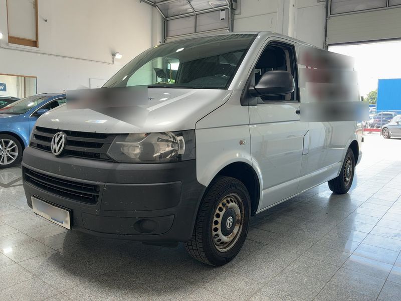 Volkswagen T5 Transporter 2.0 TDI — 1/8