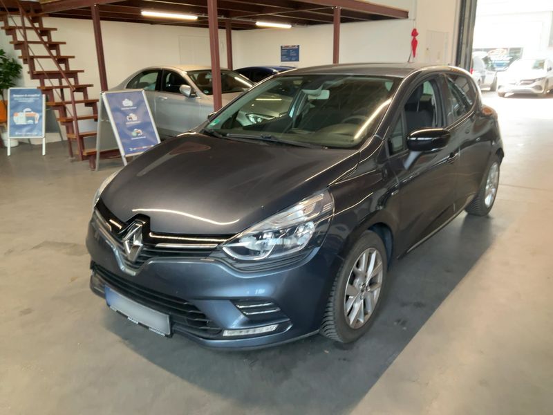 Renault Clio 0.9 TCe — фото 1