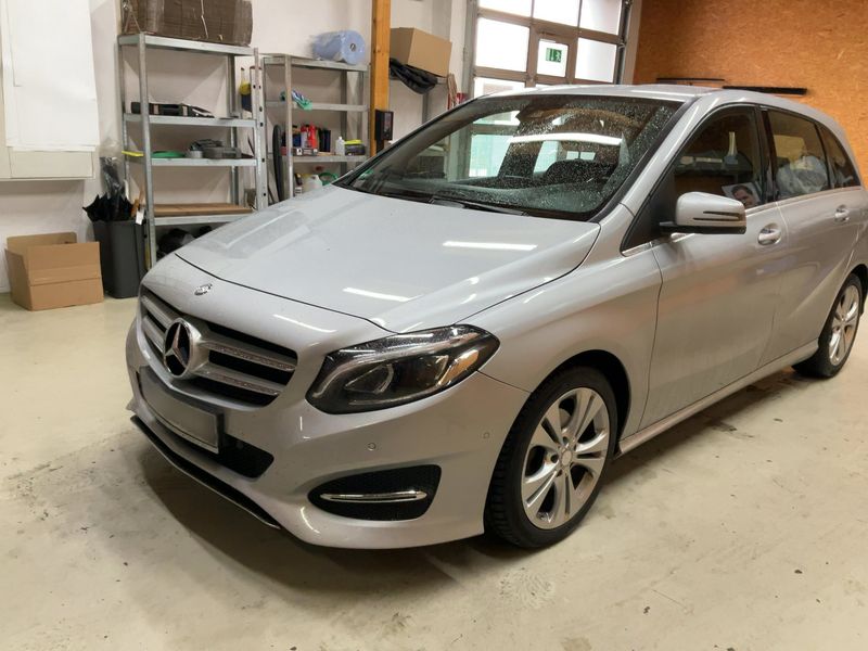 Mercedes-Benz B-Klasse B 200 CDI — 1/8