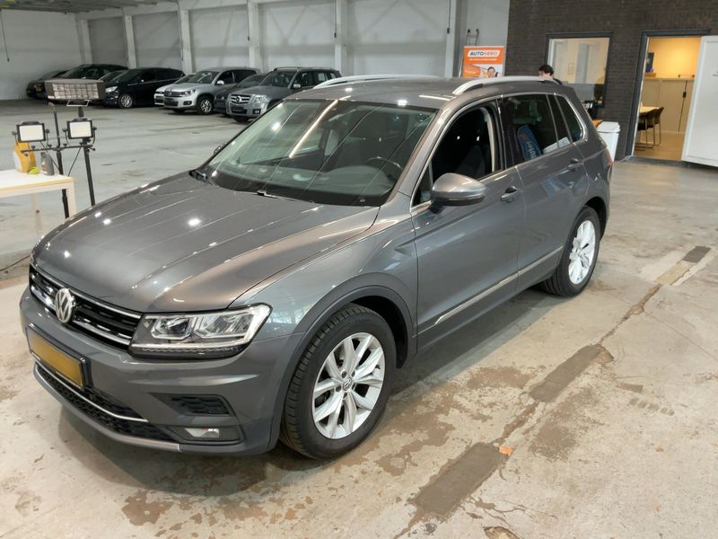 Volkswagen Tiguan 1.4 TSI ACT — фото 1