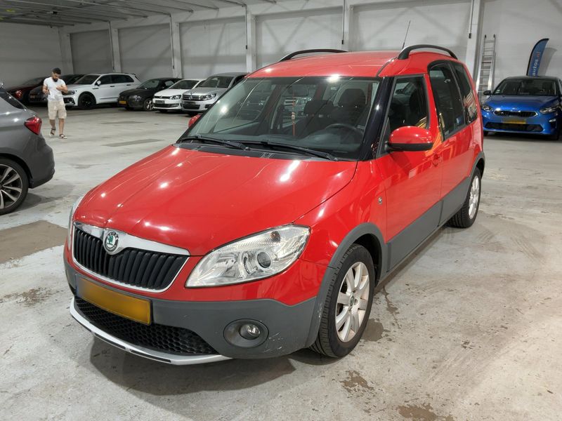 Skoda Roomster 1.2 TSI — 1/8