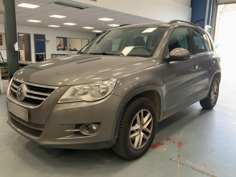 Volkswagen Tiguan 2.0 TDI — фото 1