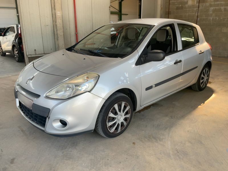 Renault Clio 1.2 — 1/8