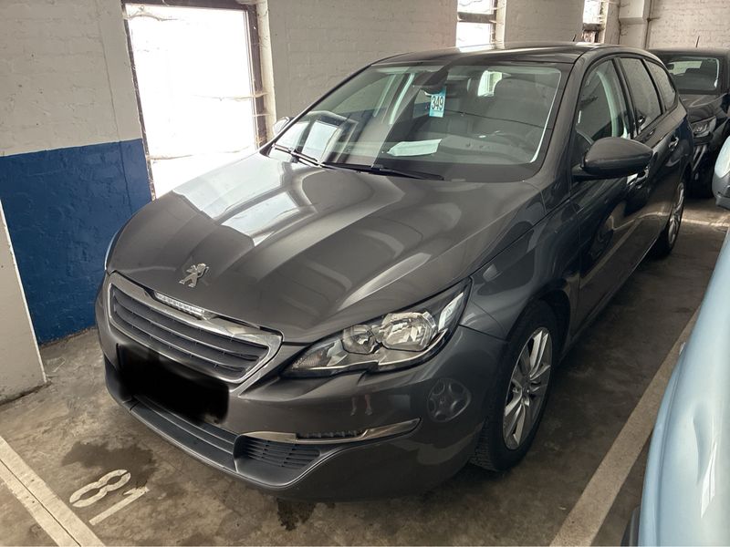 Peugeot 308 1.2 e-THP — 1/8