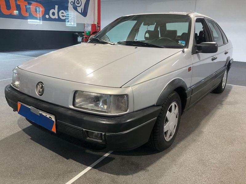 Volkswagen Passat 1.8 — 1/8