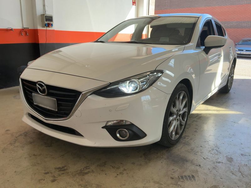 Mazda 3 2.2 Turbodiesel — 1/8