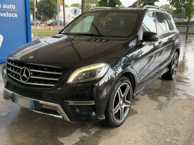 Mercedes-Benz M-Klasse ML 250 CDI — 1/8