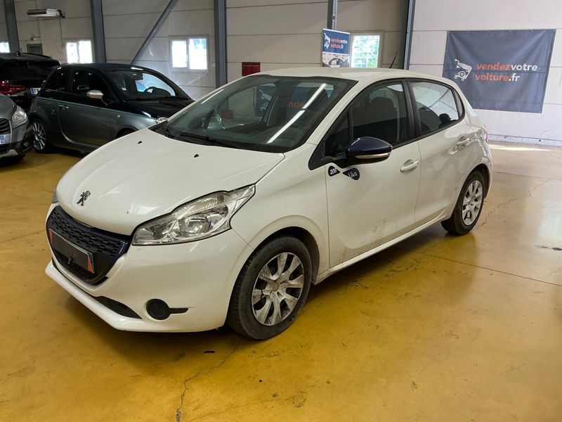 Peugeot 208 1.0 VTi — 1/8