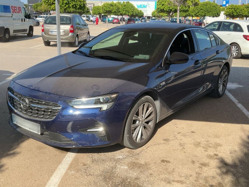 Opel Insignia Grand Sport 2.0 CDTI — 1/8