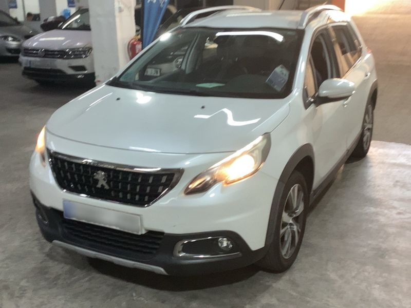 Peugeot 2008 1.6 Blue-HDi — 1/8
