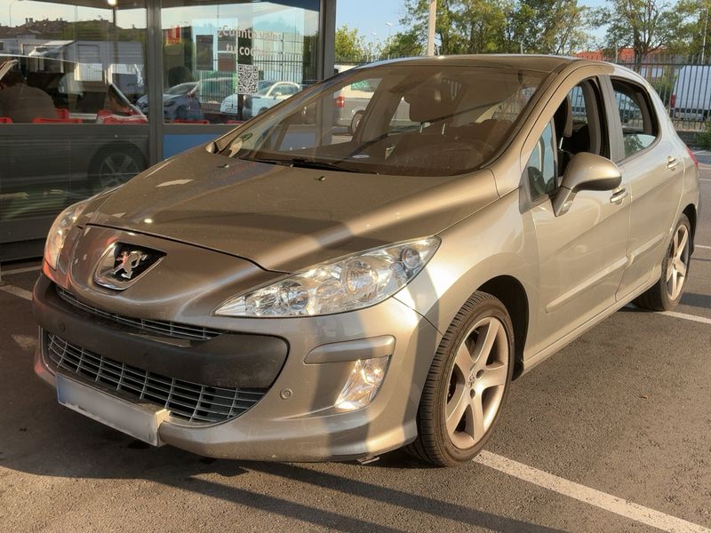 Peugeot 308 1.6 THP — 1/8